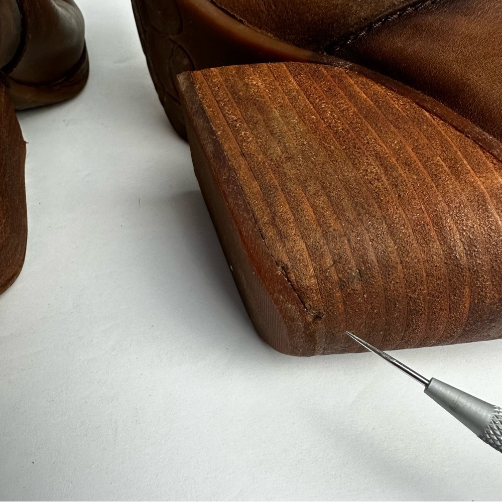 Kork-Ease Chandra Brown Leather Ankle Boots Women's Sz 9.5 Stacked Wooden Heel - Picture 8 of 10